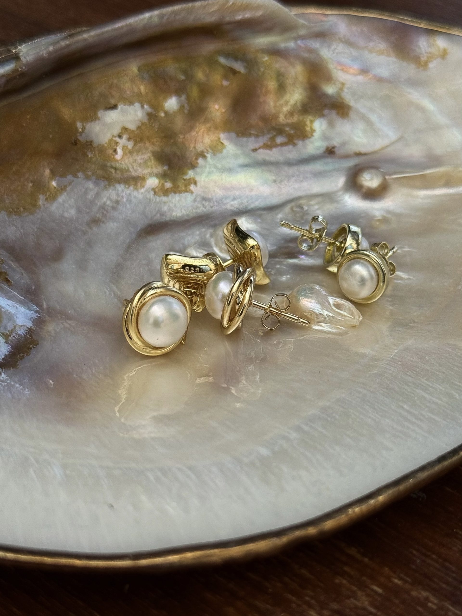 Серьги-пусеты "Pure Pearl" золото